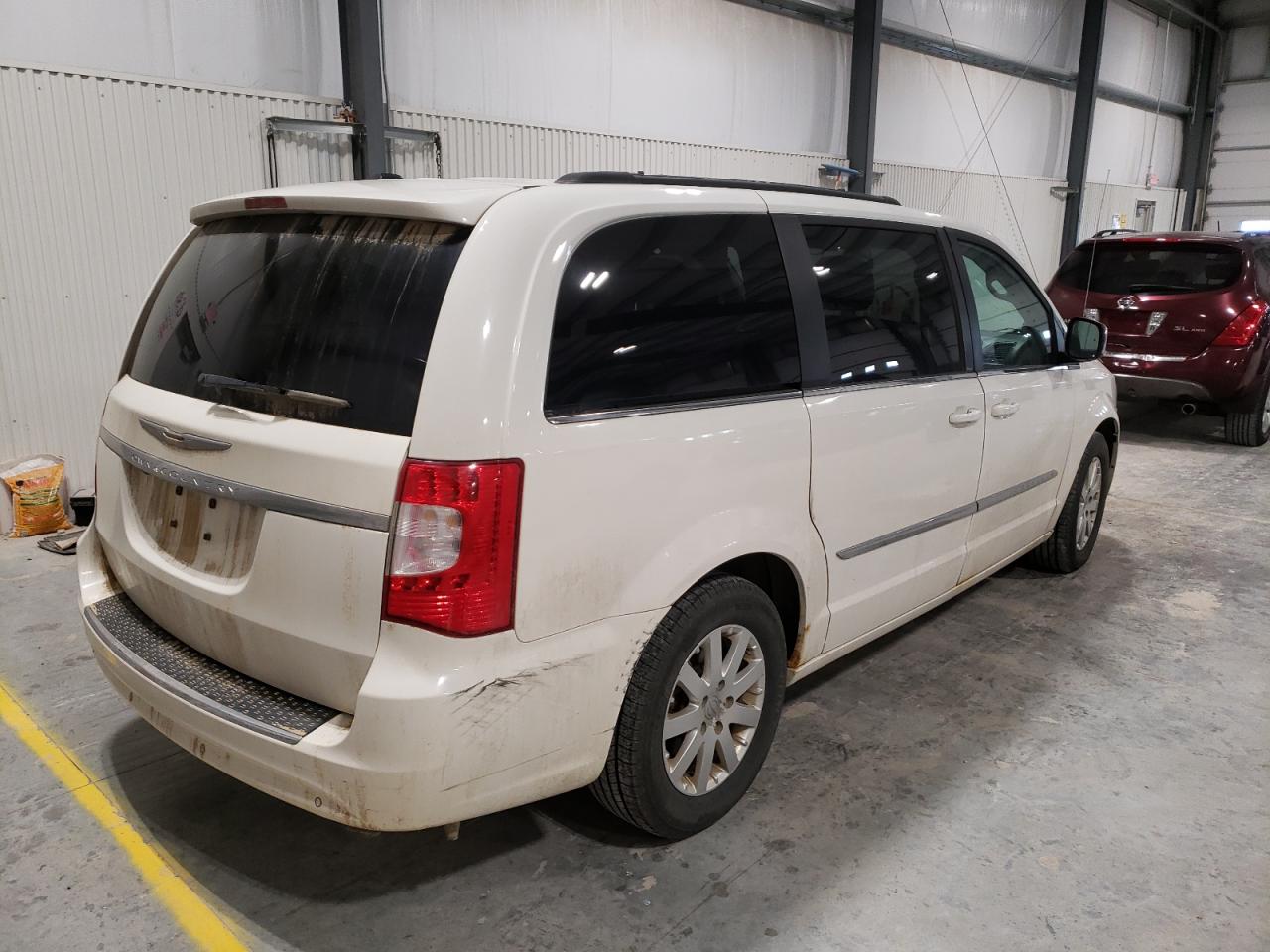 Photo 4 from auction – 2011 CHRYSLER TOWN & COU with VIN 2A4RR8DG0BR612270