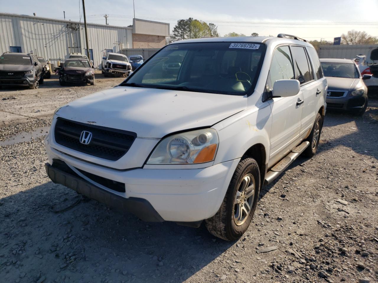 Photo 2 from auction – 2005 HONDA PILOT EXL with VIN 5FNYF18535B018296