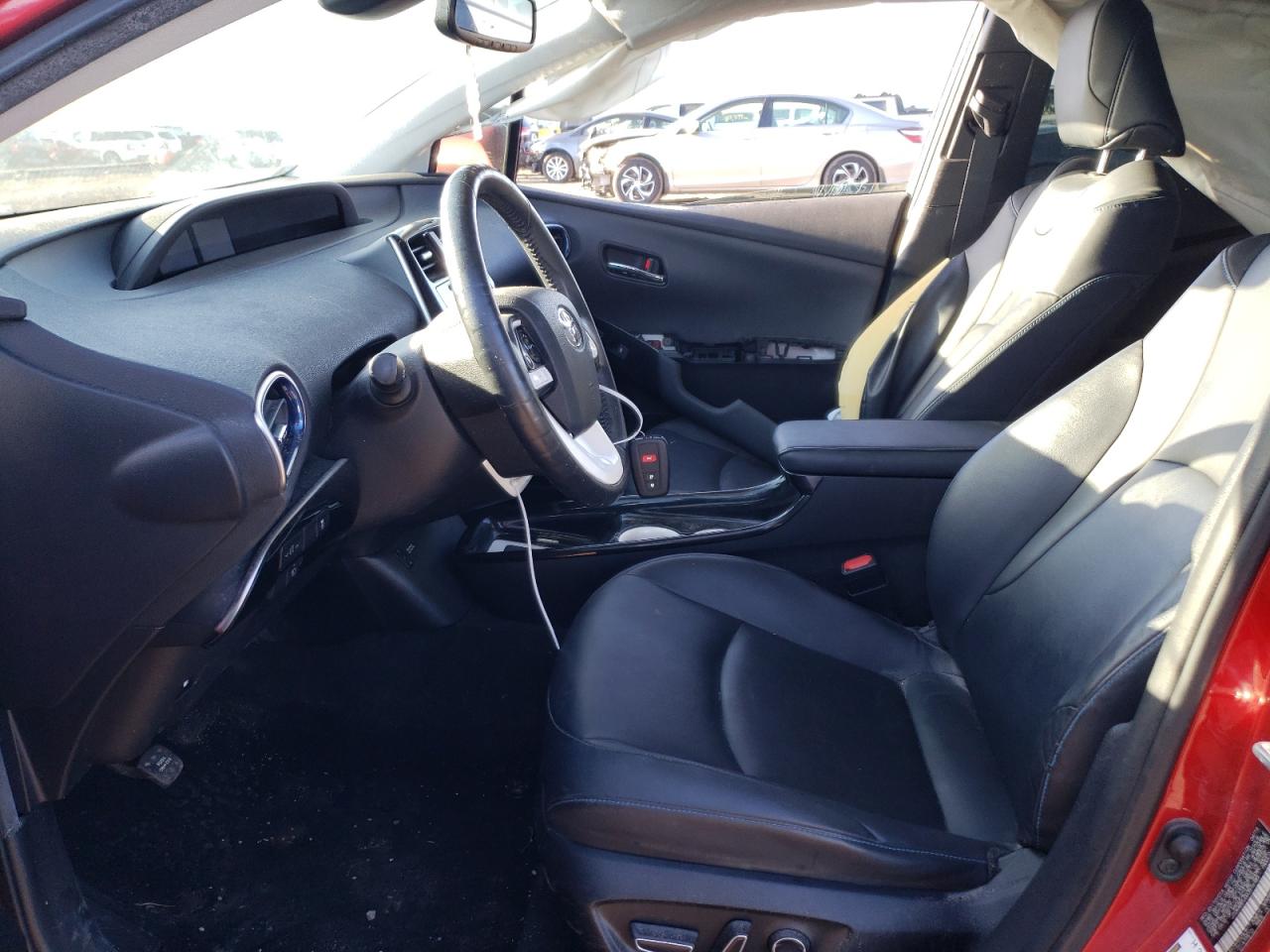 Photo 5 from auction – 2016 TOYOTA PRIUS with VIN JTDKARFU0G3516985