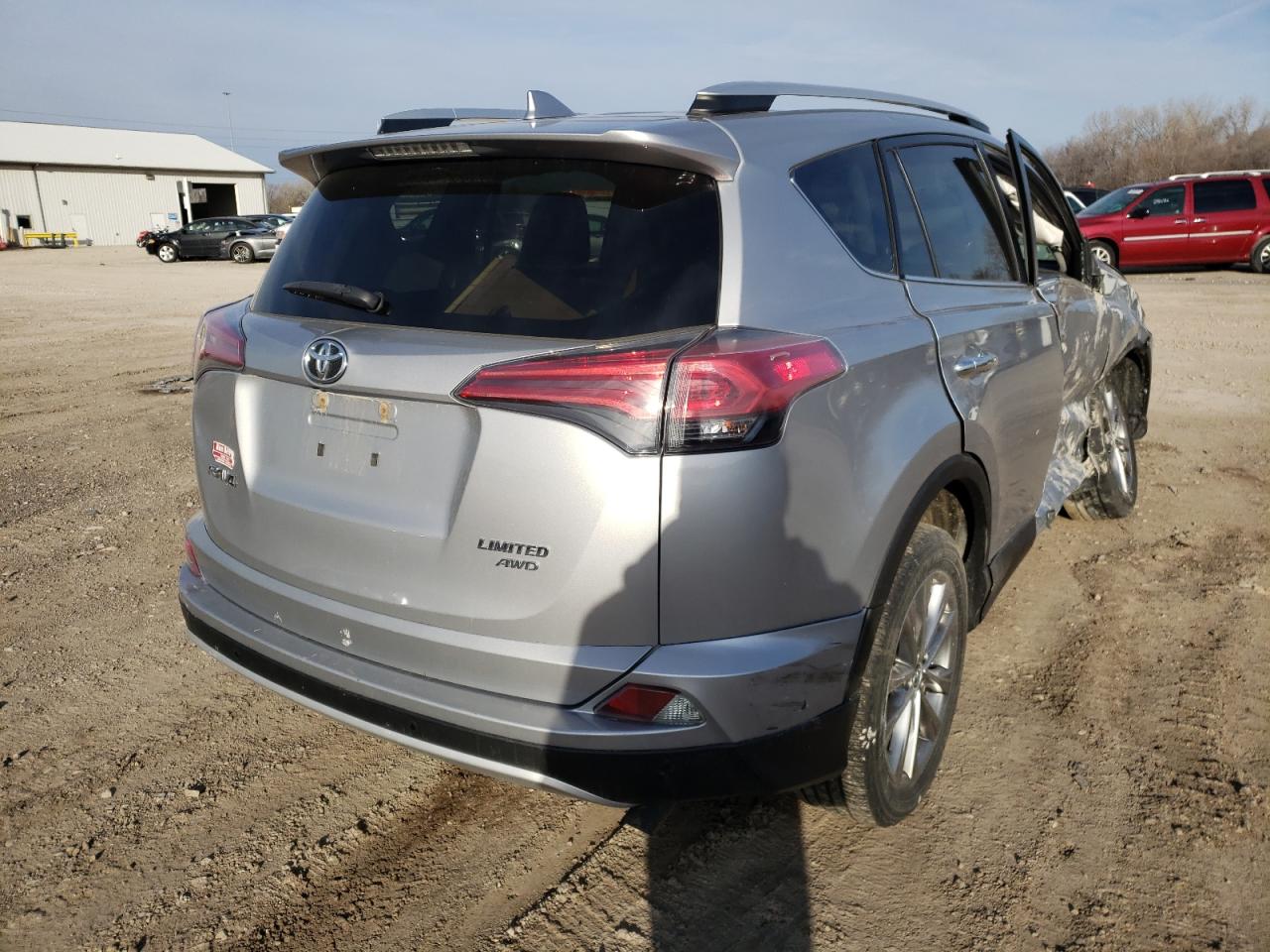 Photo 4 from auction – 2016 TOYOTA RAV4 LIMIT with VIN 2T3DFREV0GW489286
