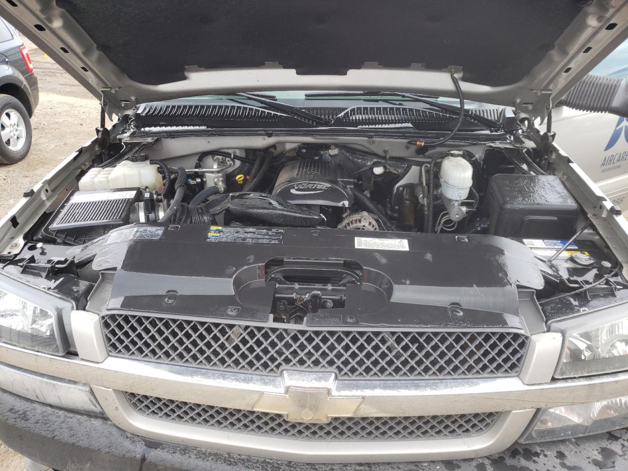 Photo 7 from auction – 2004 CHEVROLET SILVERADO with VIN 1GCHK23U54F236346