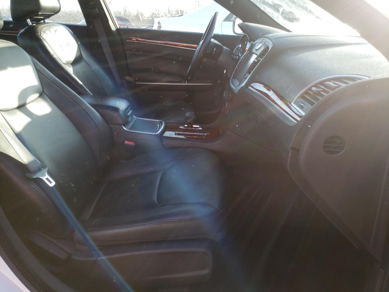 Photo 5 from auction – 2014 CHRYSLER 300 with VIN 2C3CCAAG6EH159862