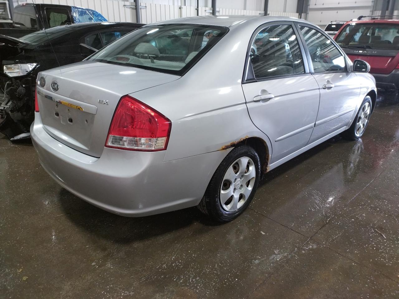 Photo 4 from auction – 2007 KIA SPECTRA EX with VIN KNAFE121X75414114