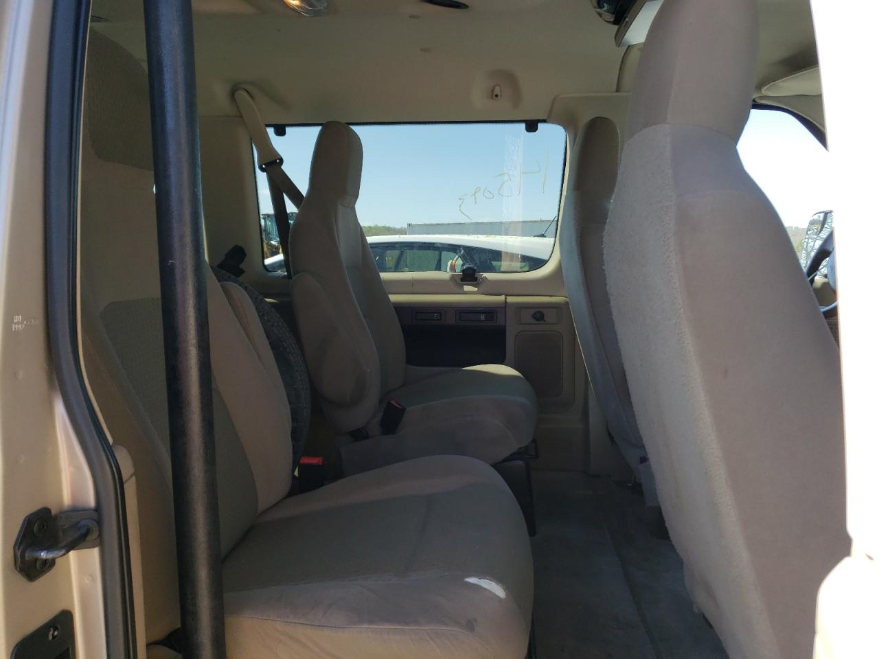 Photo 6 from auction – 2013 FORD ECONOLINE with VIN 1FBSS3BL2DDB13639