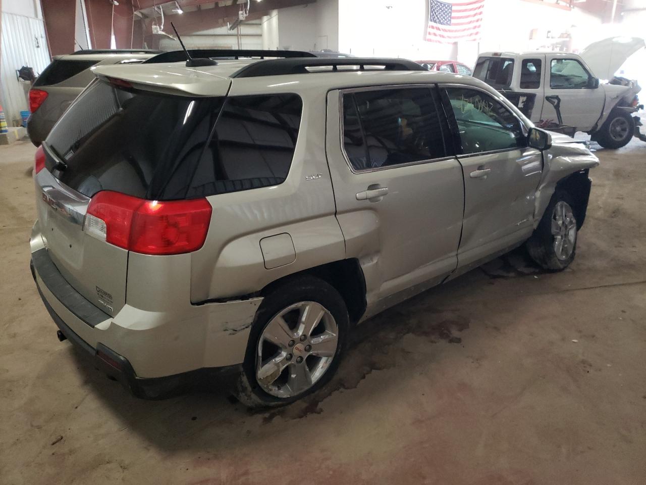 Photo 4 from auction – 2015 GMC TERRAIN SL with VIN 2GKFLXE3XF6226693