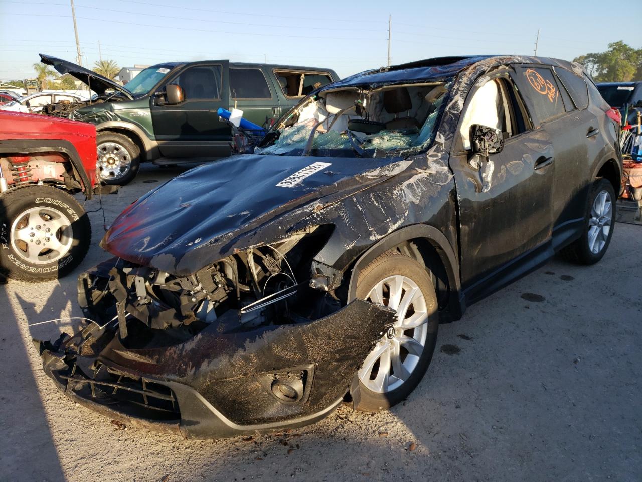 Photo 2 from auction – 2015 MAZDA CX-5 GT with VIN JM3KE4DY7F0532685