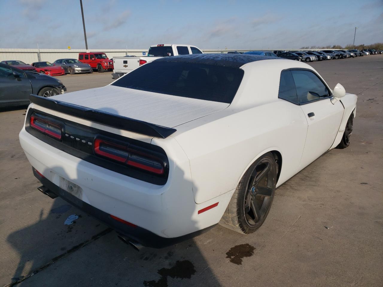 Photo 4 from auction – 2016 DODGE CHALLENGER with VIN 2C3CDZAG2GH101228