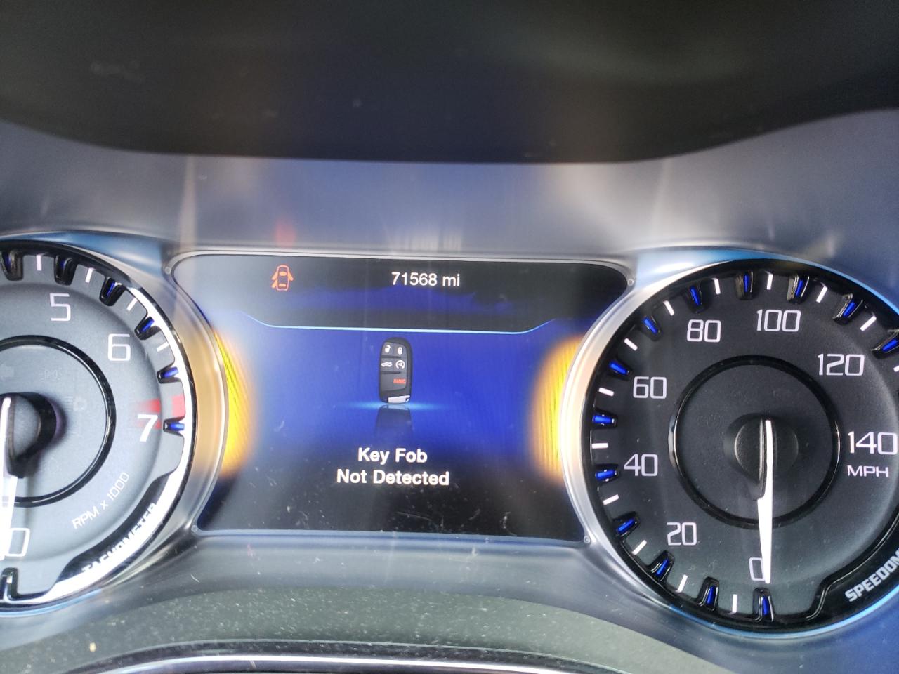 Photo 8 from auction – 2016 CHRYSLER 200 S with VIN 1C3CCCBG1GN117572