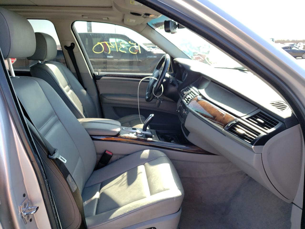 Photo 5 from auction – 2008 BMW X5 with VIN 5UXFE43537L014895