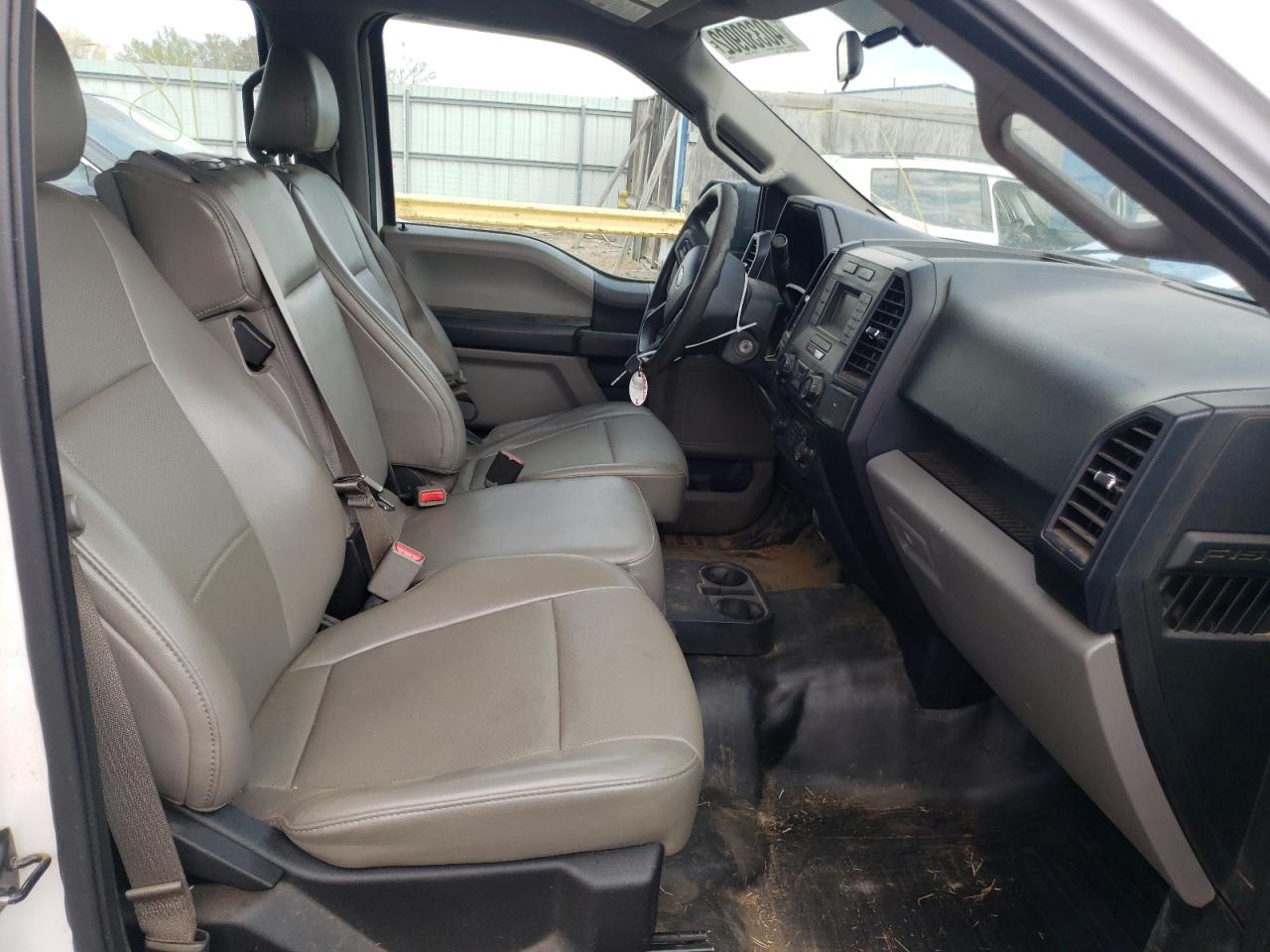 Photo 5 from auction – 2016 FORD F150 SUPER with VIN 1FTEW1C80GFB64044