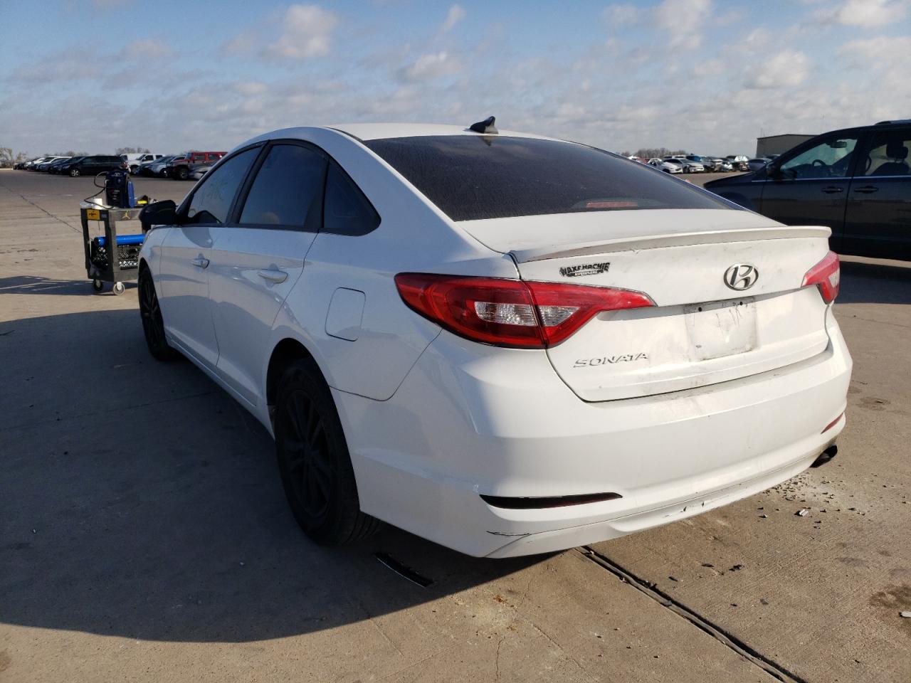 Photo 3 from auction – 2016 HYUNDAI SONATA SE with VIN 5NPE24AF7GH399867