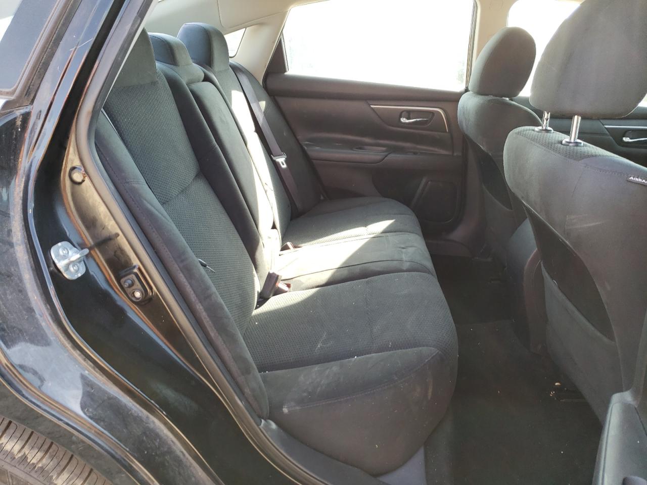 Photo 6 from auction – 2015 NISSAN ALTIMA 2.5 with VIN 1N4AL3APXFC470428