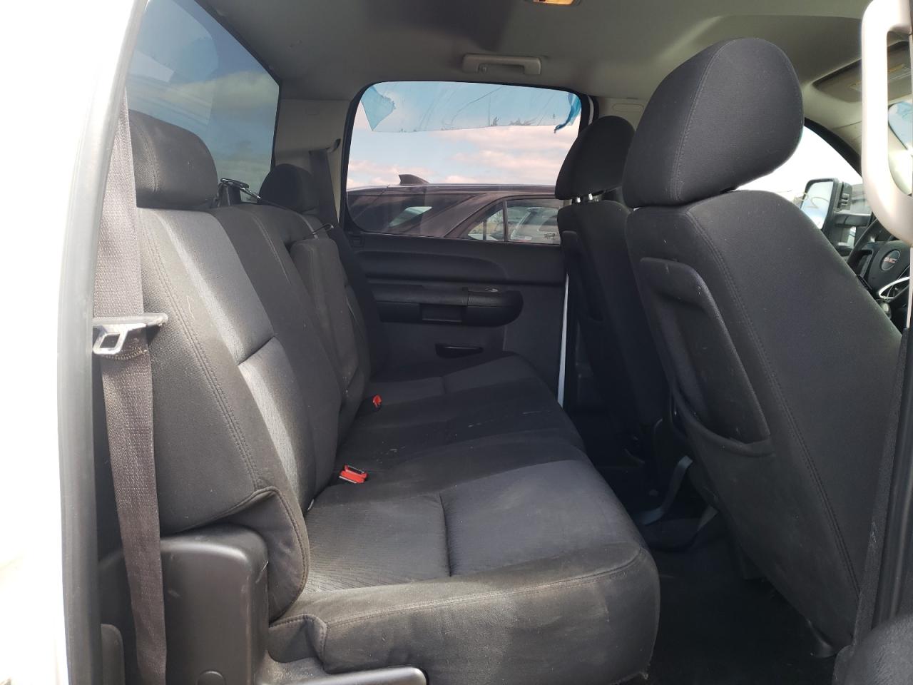 Photo 6 from auction – 2010 GMC SIERRA K15 with VIN 3GTRKUEA3AG164706