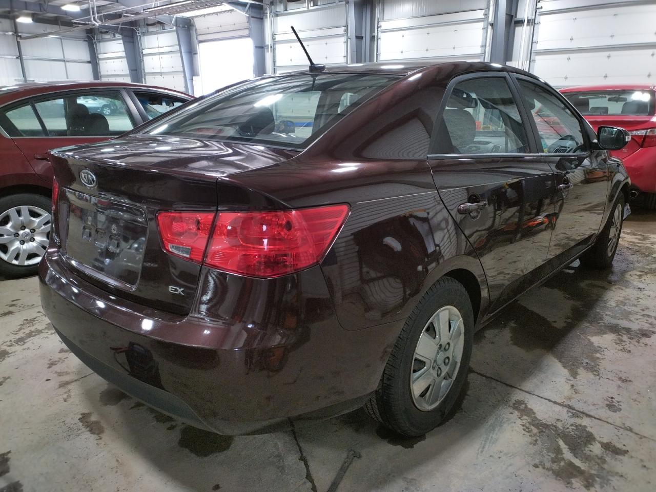 Photo 4 from auction – 2010 KIA FORTE EX with VIN KNAFU4A29A5271890