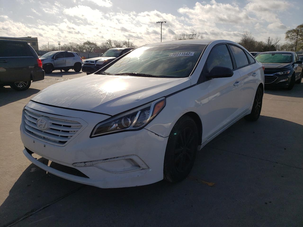 Photo 2 from auction – 2016 HYUNDAI SONATA SE with VIN 5NPE24AF7GH399867