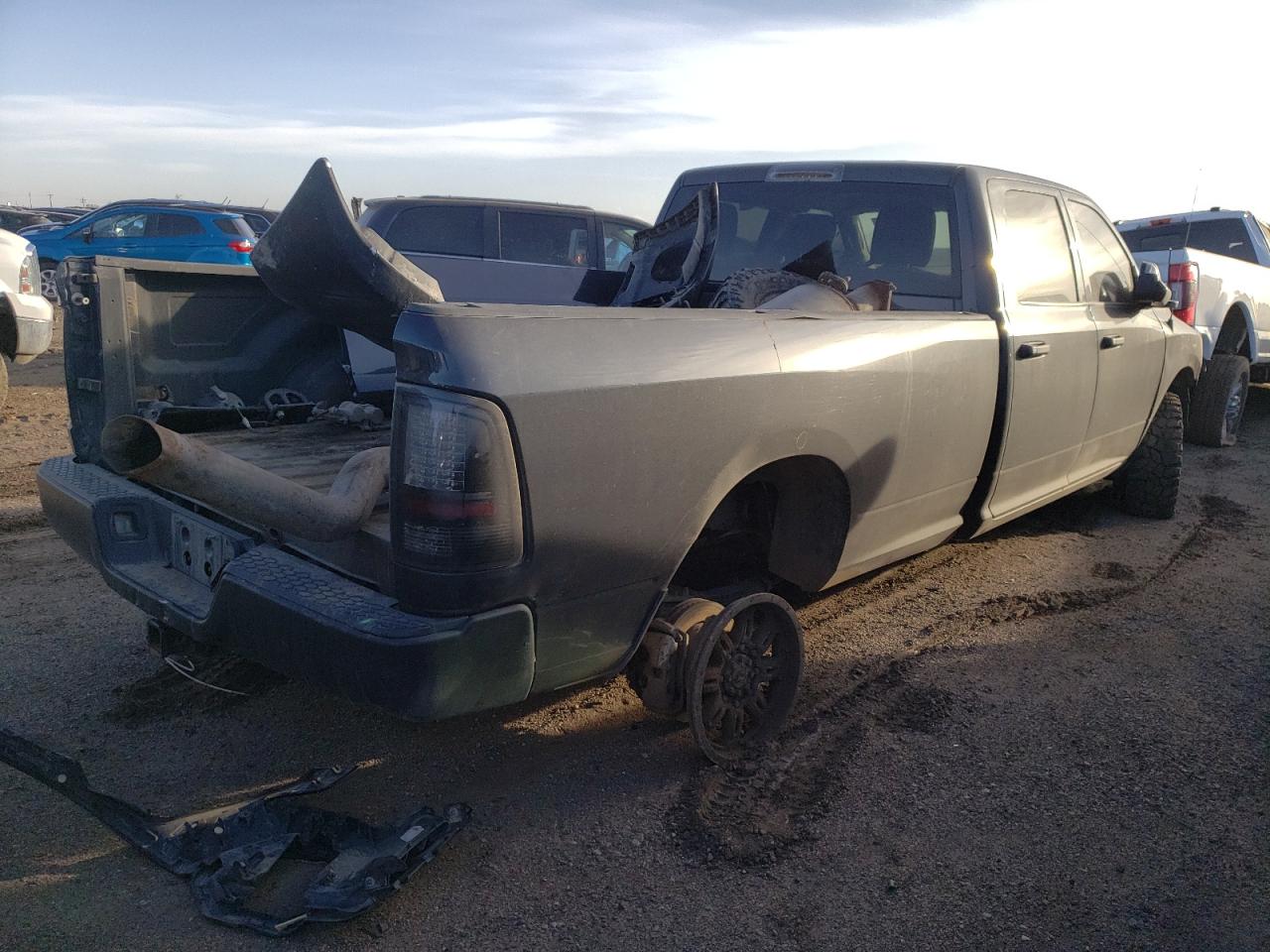 Photo 4 from auction – 2015 RAM 3500 ST with VIN 3C63R3GL2FG637259
