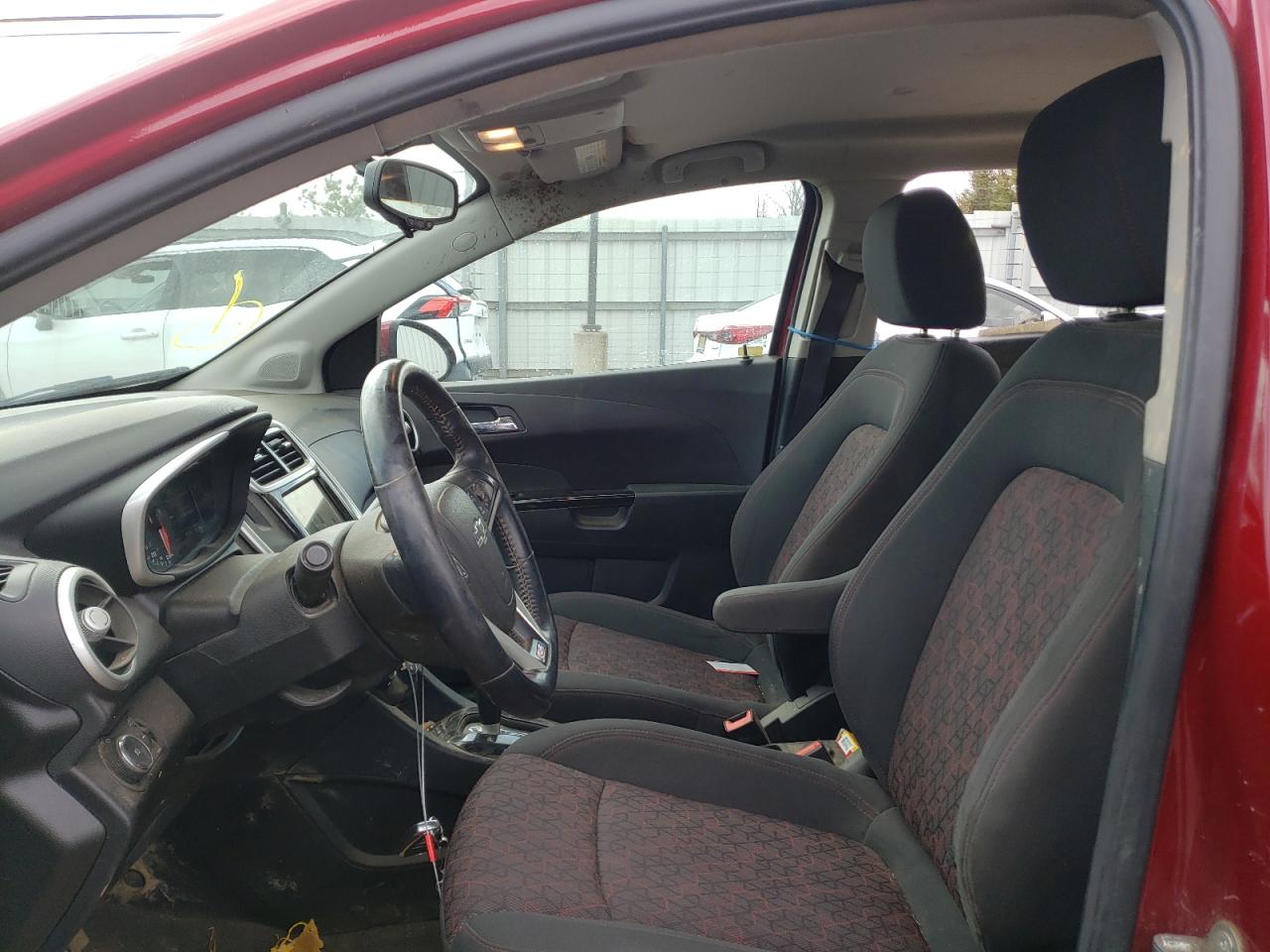 Photo 5 from auction – 2018 CHEVROLET SONIC LT with VIN 1G1JD6SGXJ4106755