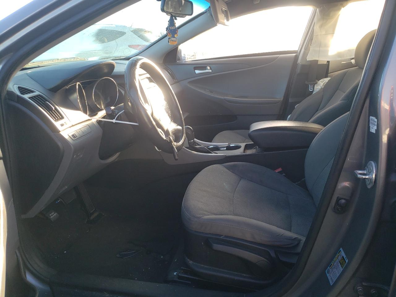 Photo 5 from auction – 2013 HYUNDAI SONATA GLS with VIN 5NPEB4ACXDH753575