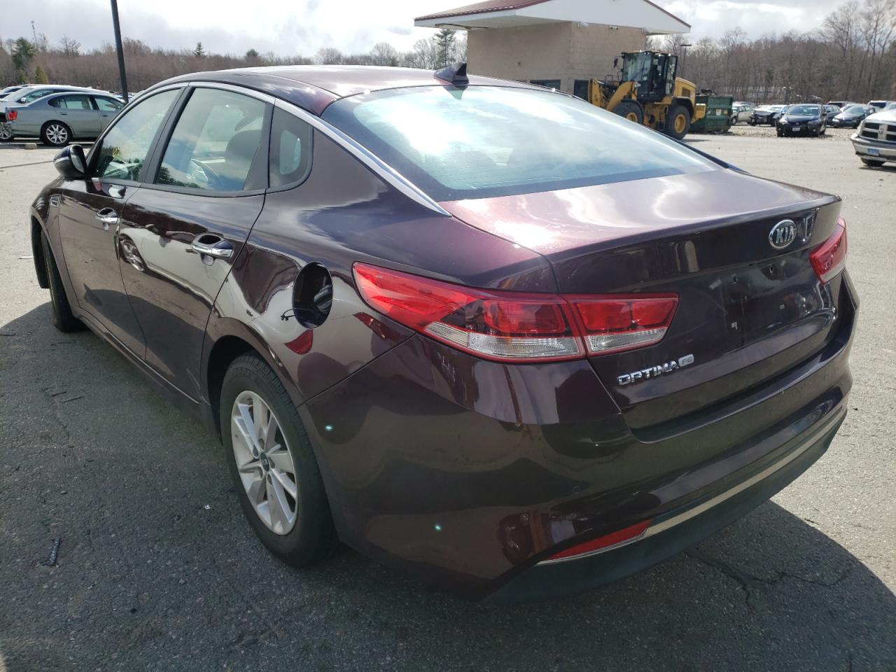 Photo 3 from auction – 2018 KIA OPTIMA LX with VIN 5XXGT4L38JG220201