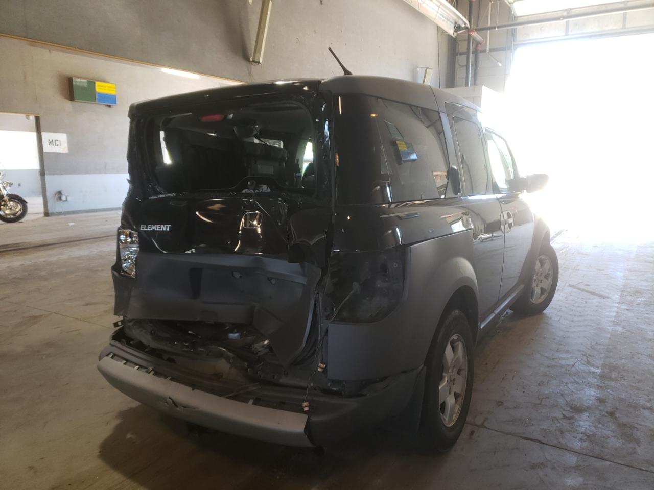 Photo 4 from auction – 2003 HONDA ELEMENT EX with VIN 5J6YH28583L015821