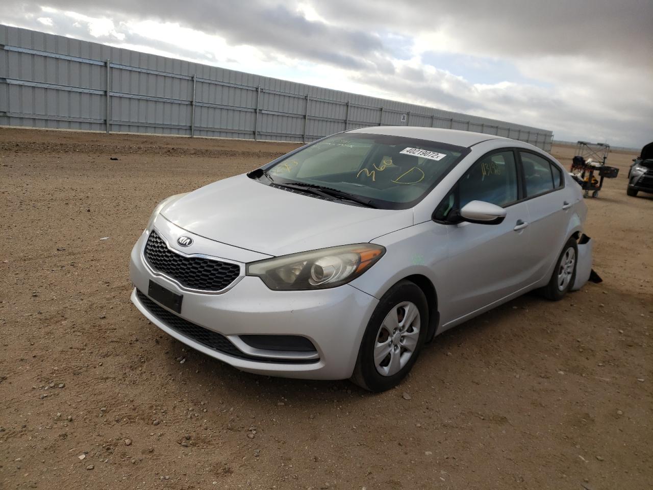 Photo 2 from auction – 2016 KIA FORTE LX with VIN KNAFK4A62G5510052