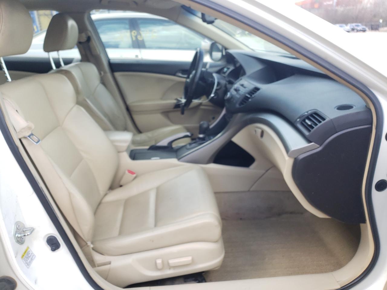 Photo 5 from auction – 2009 ACURA TSX with VIN JH4CU26669C004931
