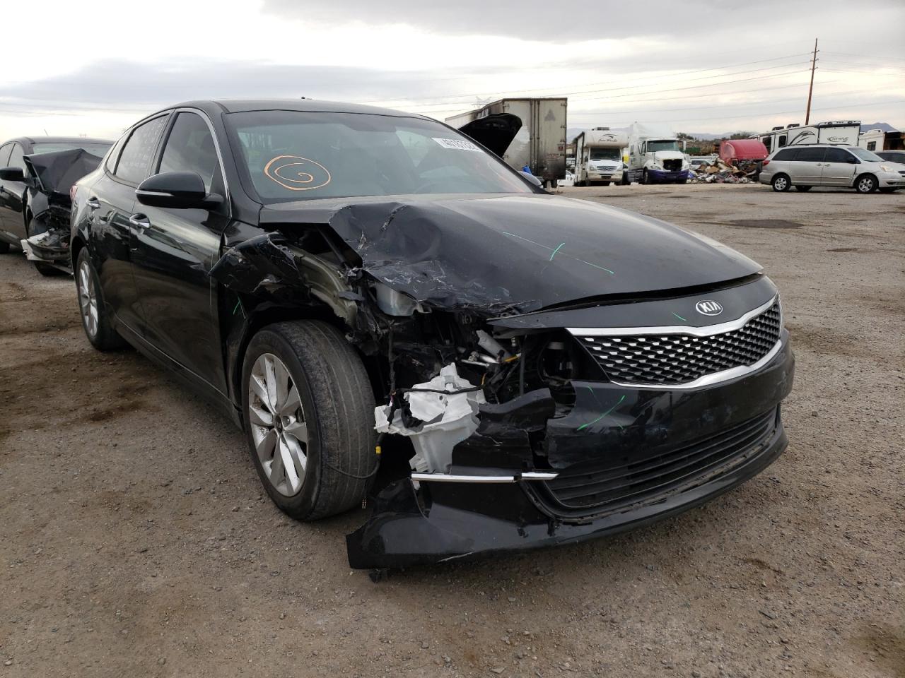 KIA OPTIMA EX 2018 with VIN 5XXGU4L37JG194882 - Photo from auction