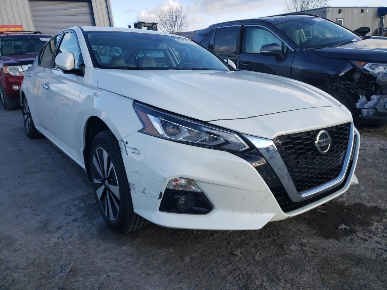 NISSAN ALTIMA SL 2019 with VIN 1N4BL4EW9KN310101 - Photo from auction