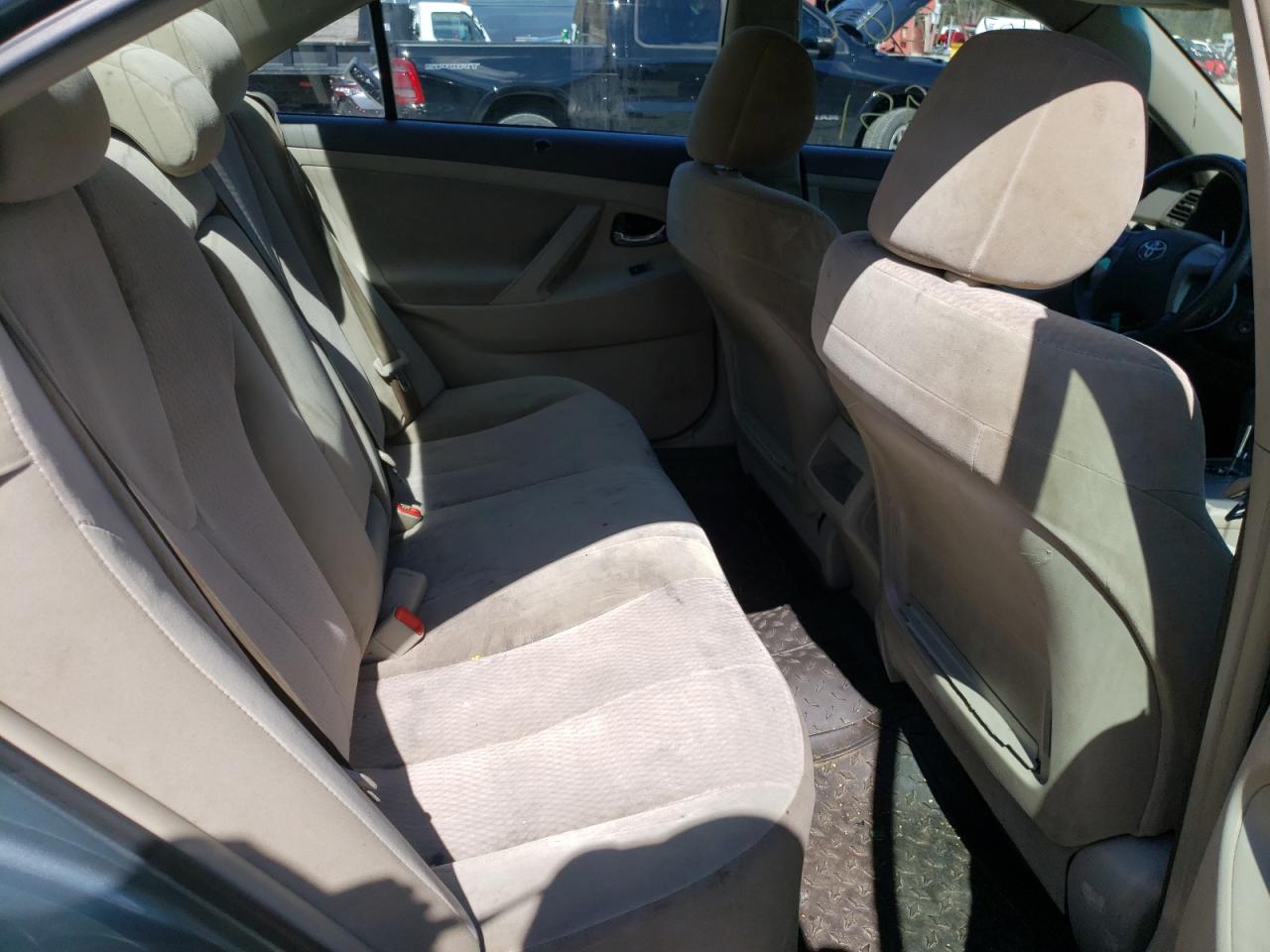 Photo 6 from auction – 2010 TOYOTA CAMRY BASE with VIN 4T4BF3EKXAR059457