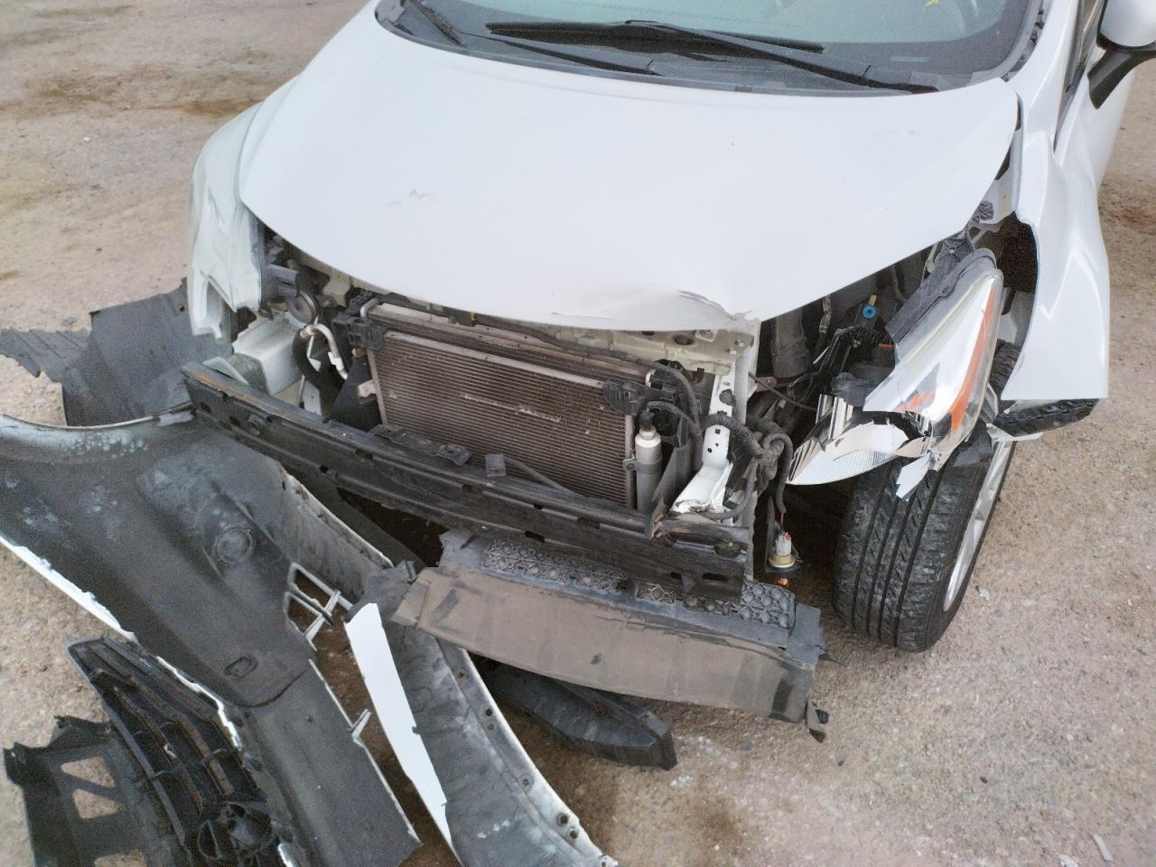 Photo 9 from auction – 2016 NISSAN VERSA NOTE with VIN 3N1CE2CP9GL398473