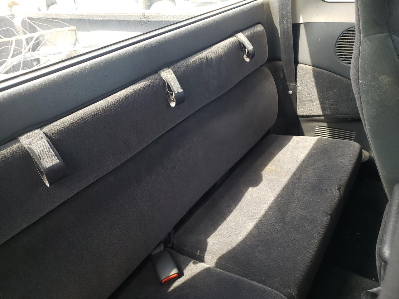 Photo 6 from auction – 2001 DODGE DAKOTA with VIN 1B7GL22X81S334777