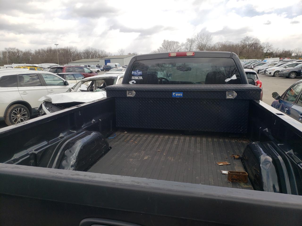 Photo 6 from auction – 2005 CHEVROLET SILVERADO with VIN 1GCEC14V65Z330334