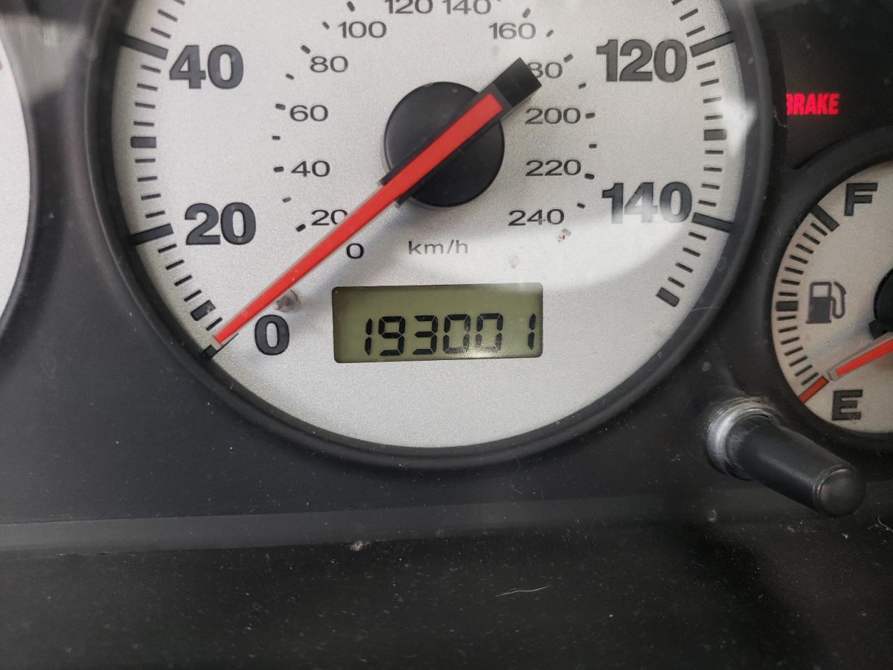 Photo 8 from auction – 2002 HONDA CIVIC LX with VIN 1HGES16602L004537