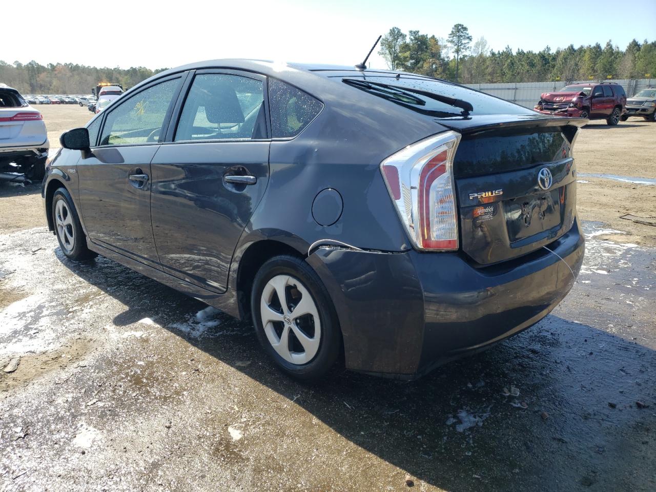 Photo 3 from auction – 2015 TOYOTA PRIUS with VIN JTDKN3DU4F1917874