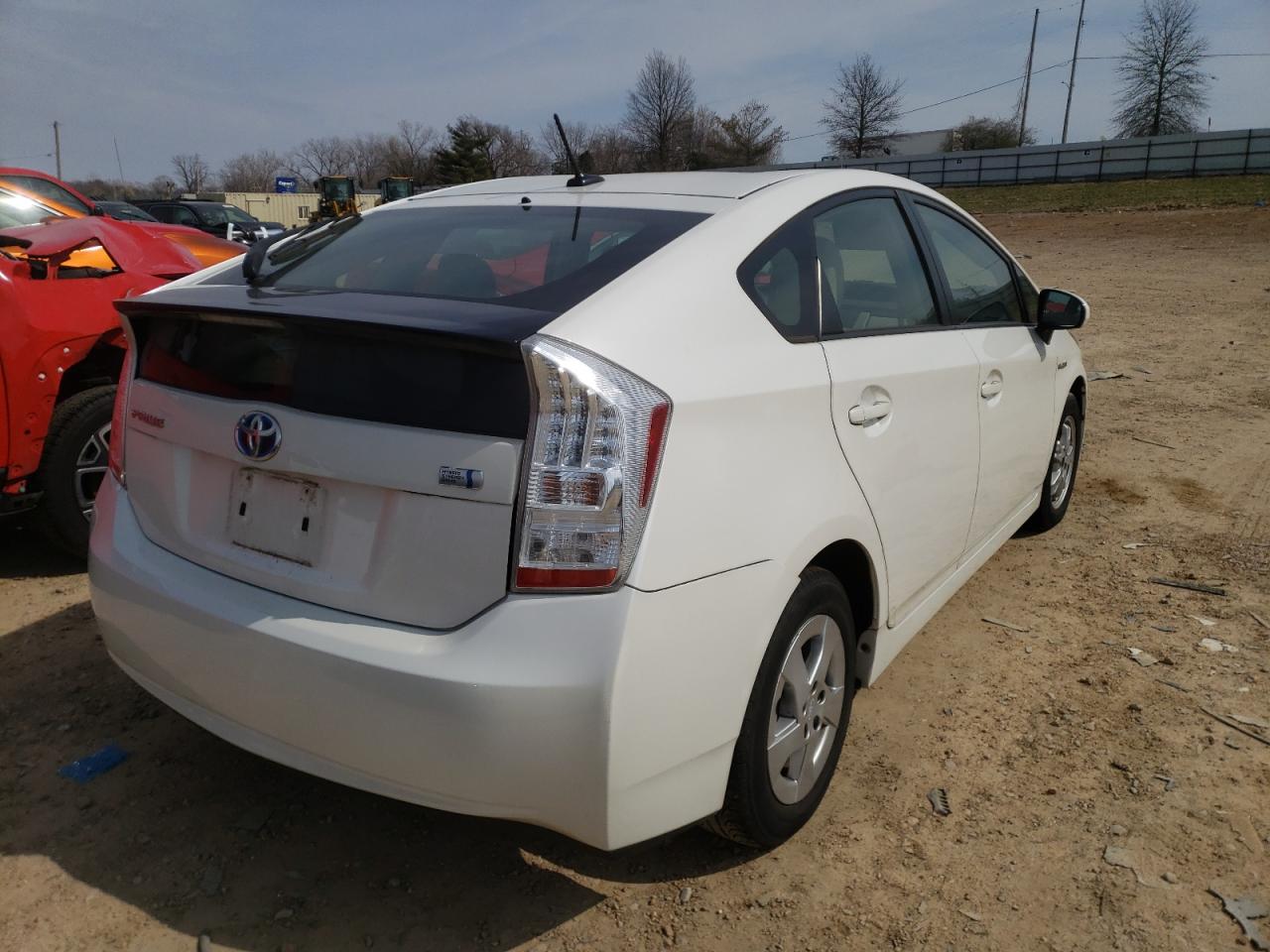 Photo 4 from auction – 2011 TOYOTA PRIUS with VIN JTDKN3DU2B5298629