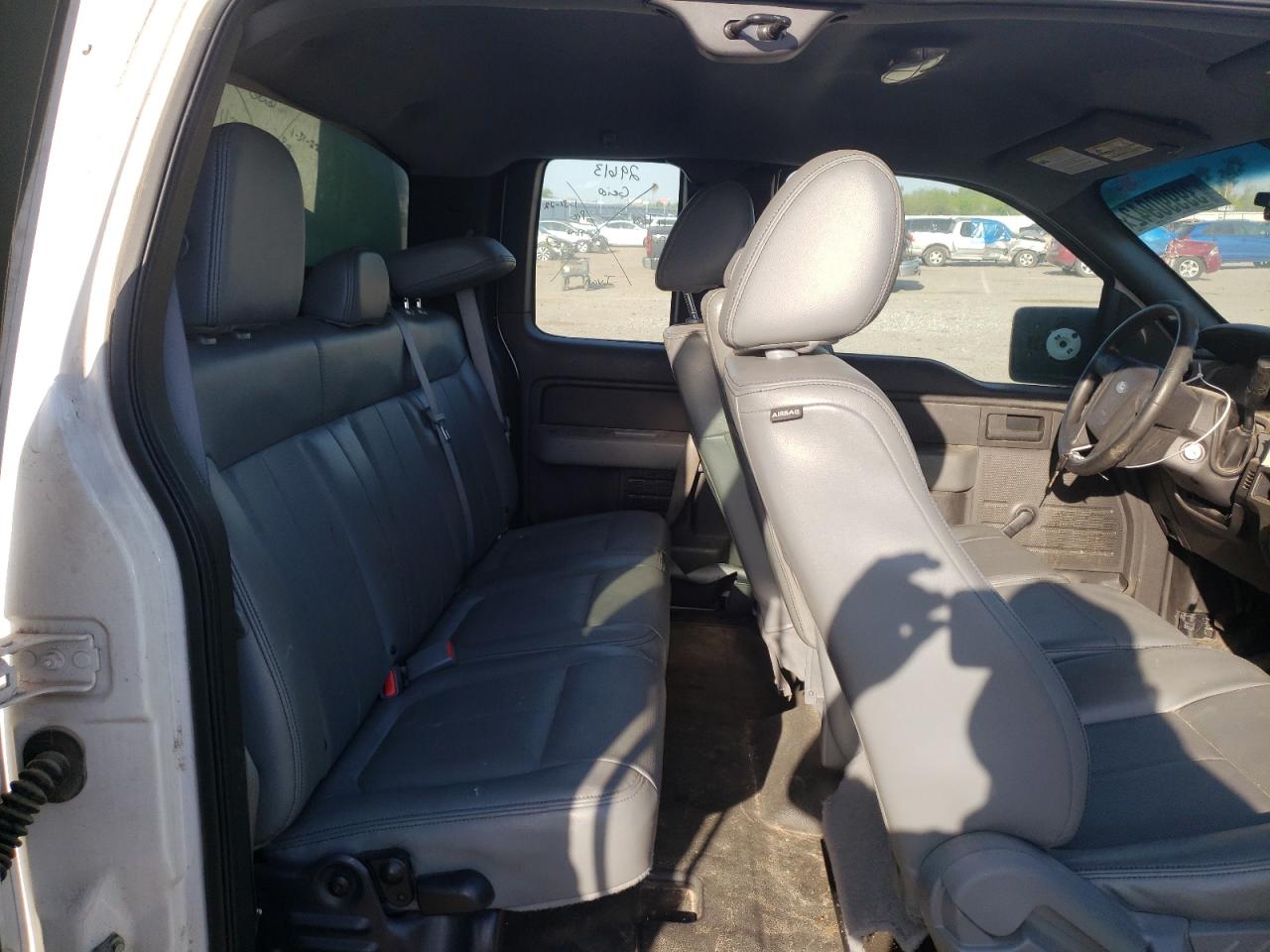 Photo 6 from auction – 2014 FORD F150 SUPER with VIN 1FTFX1CF2EKD24669