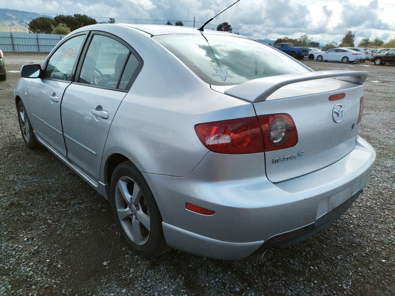 Photo 3 from auction – 2006 MAZDA 3 I with VIN JM1BK32G761541161