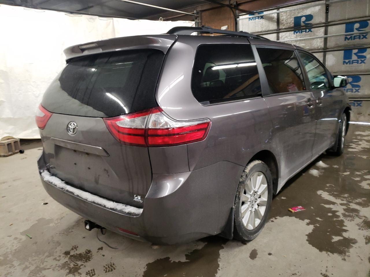 Photo 4 from auction – 2015 TOYOTA SIENNA LE with VIN 5TDJK3DC9FS104996