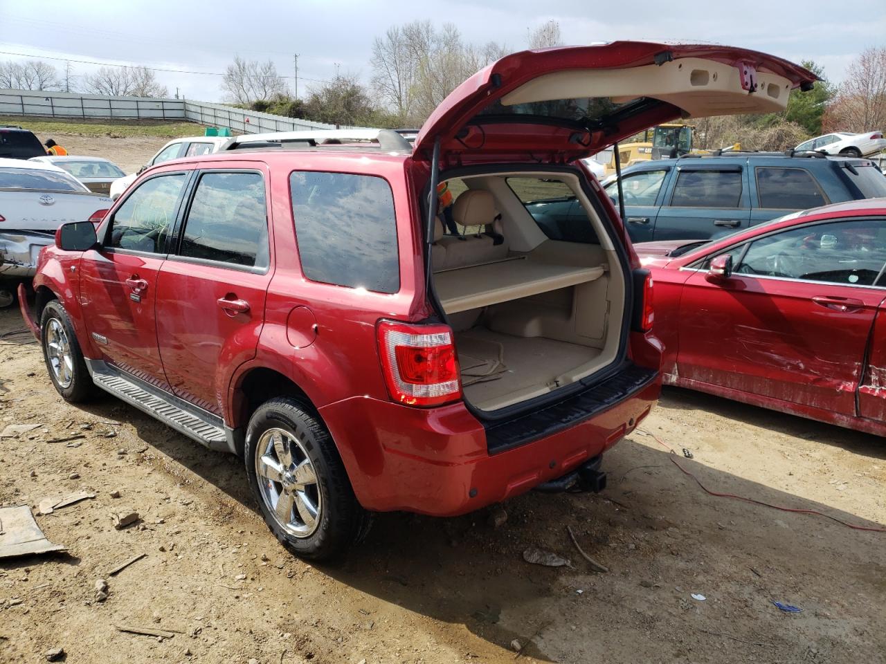 Photo 3 from auction – 2008 FORD ESCAPE LIM with VIN 1FMCU04108KE64907