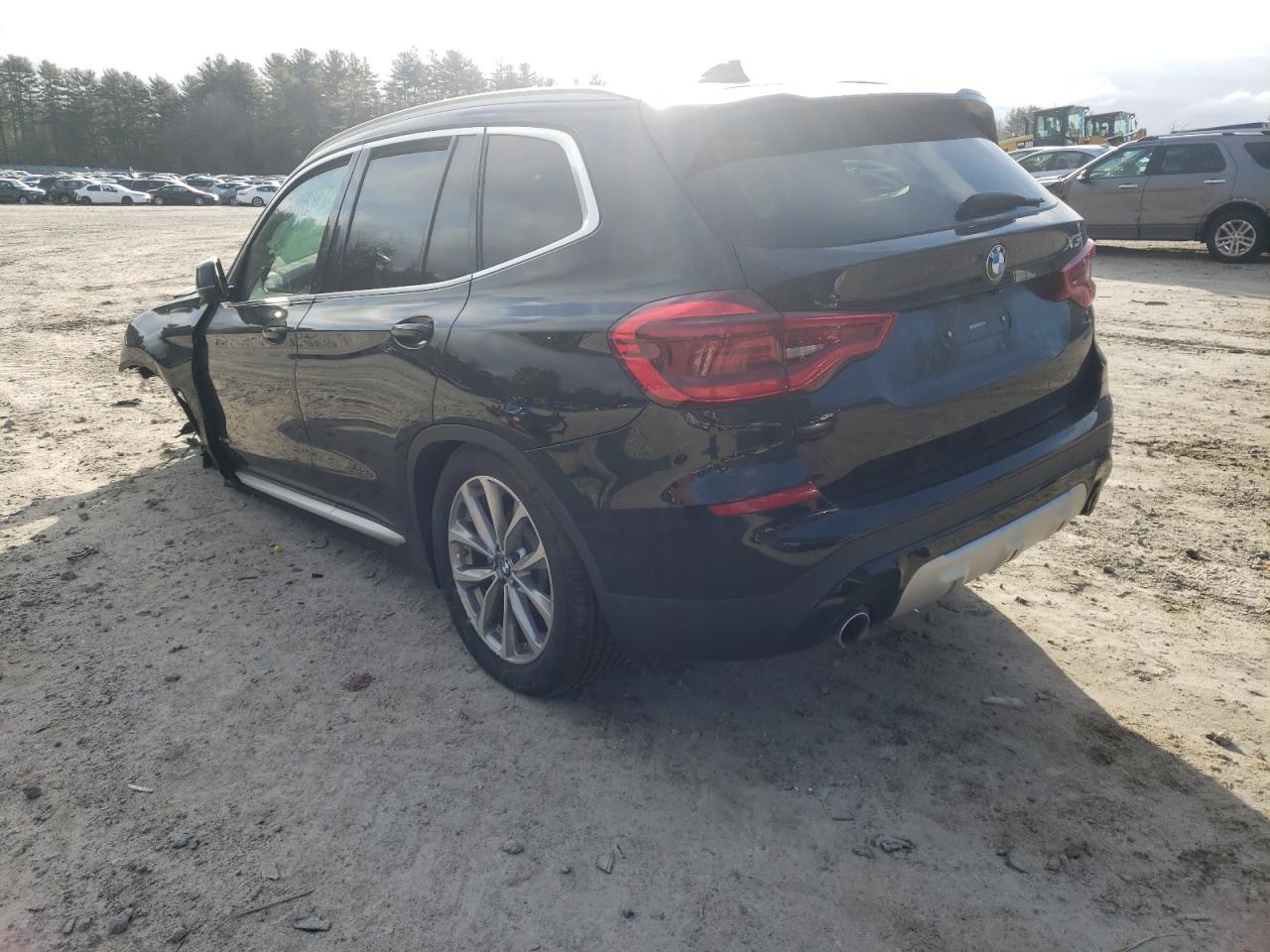 Photo 3 from auction – 2018 BMW X3 XDRIVE3 with VIN 5UXTR9C56JLD61538