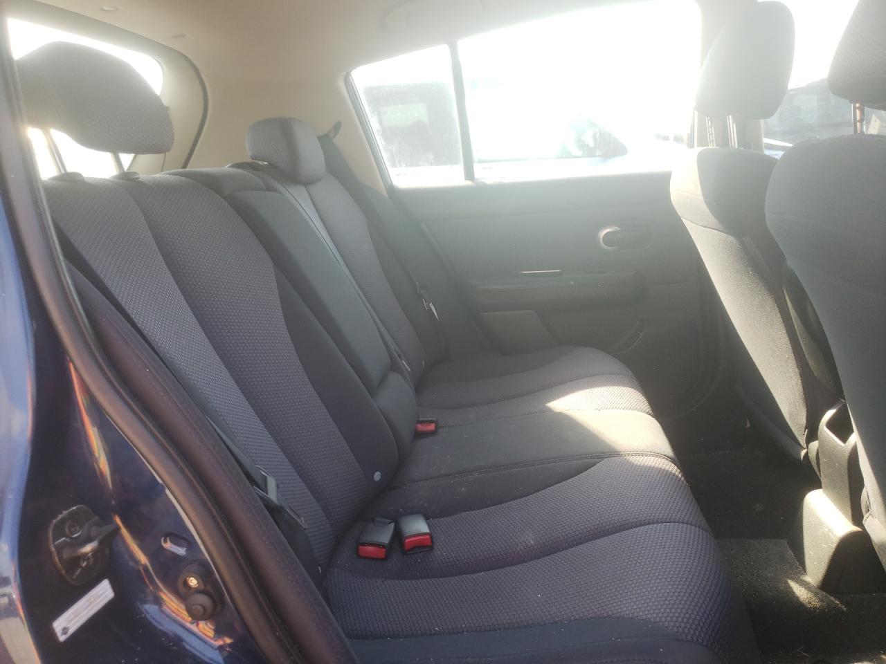 Zdjęcie 6 z aukcji – 2007 NISSAN VERSA S z VIN 3N1BC13E67L456663