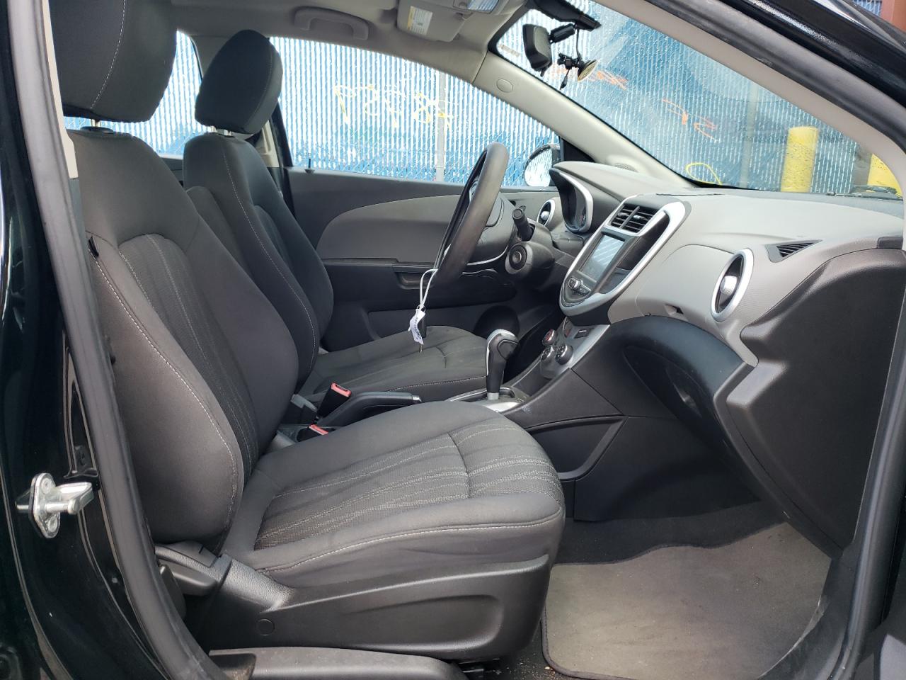 Photo 5 from auction – 2017 CHEVROLET SONIC LT with VIN 1G1JD5SG6H4130524