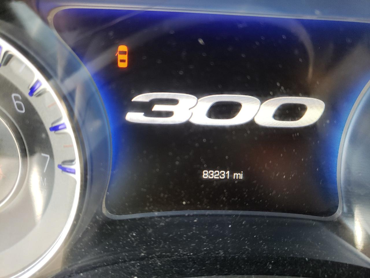 Photo 8 from auction – 2015 CHRYSLER 300C with VIN 2C3CCAEG4FH832952