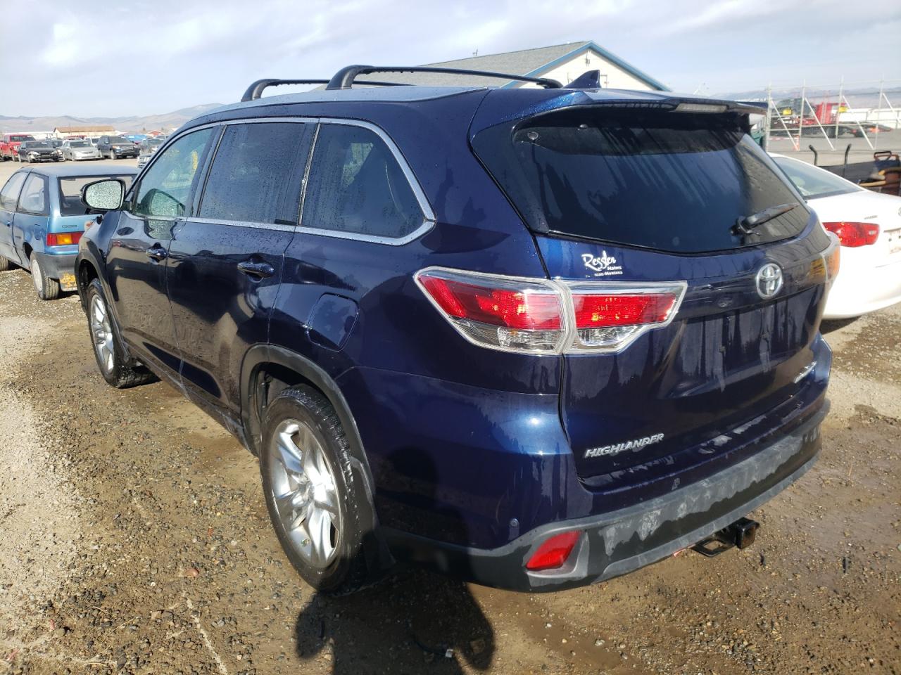 Photo 3 from auction – 2015 TOYOTA HIGHLANDER with VIN 5TDDKRFH9FS129504
