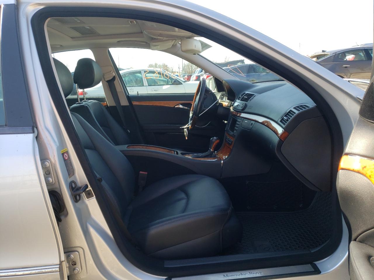 Photo 5 from auction – 2008 MERCEDES-BENZ E 320 CDI with VIN WDBUF22X28B330159