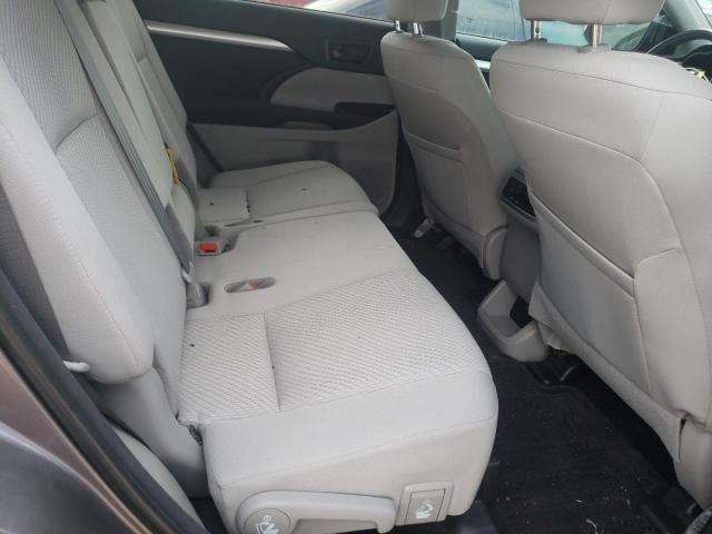 Photo 6 from auction – 2018 TOYOTA HIGHLANDER with VIN 5TDZARFH7JS040435