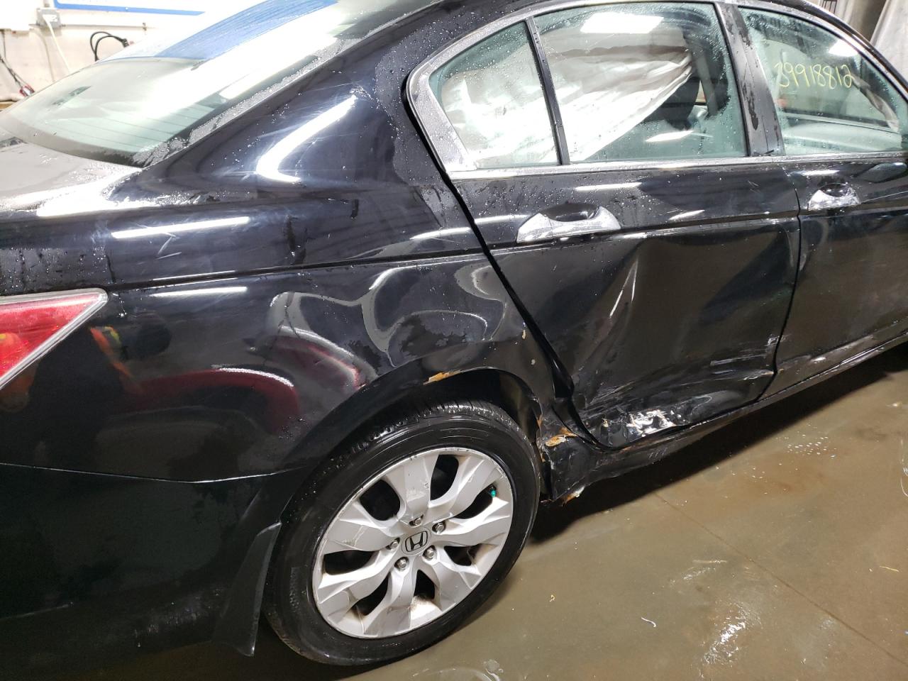 Photo 9 from auction – 2010 HONDA ACCORD EX with VIN 1HGCP3F74AA021588
