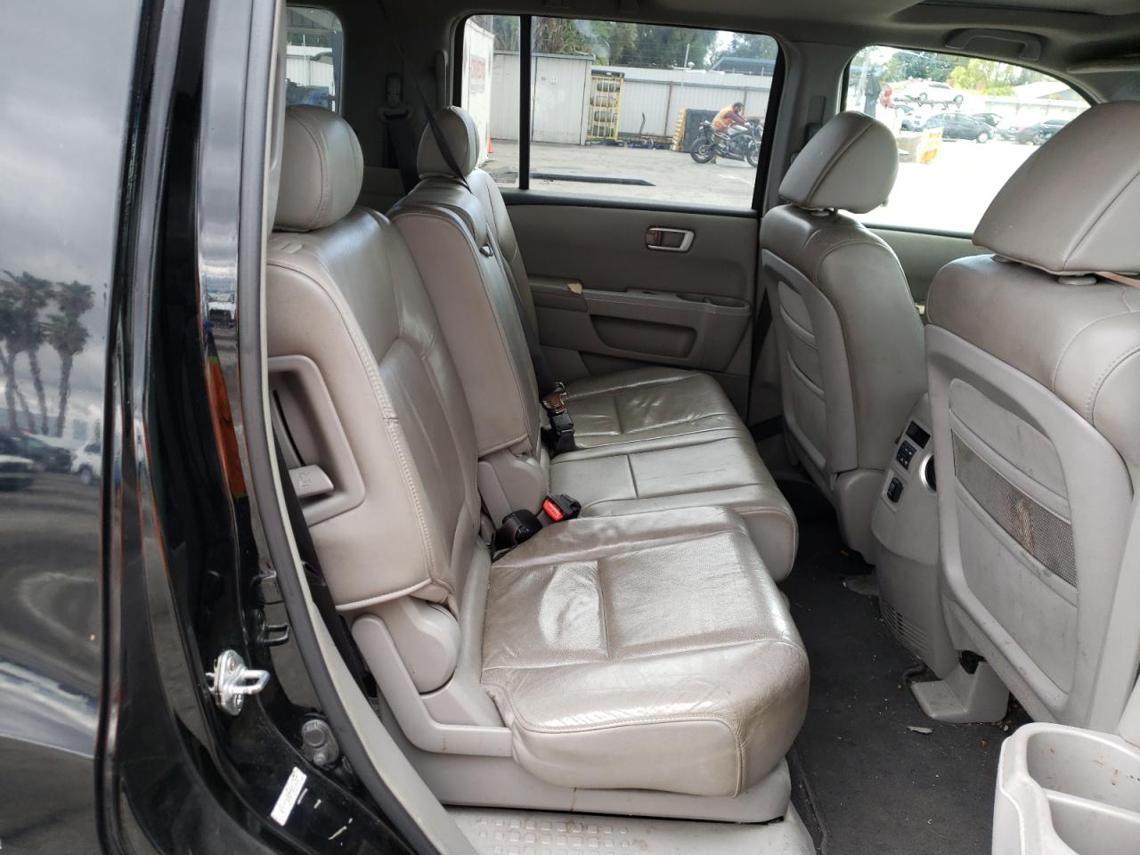 Photo 6 from auction – 2009 HONDA PILOT EXL with VIN 5FNYF38579B006217