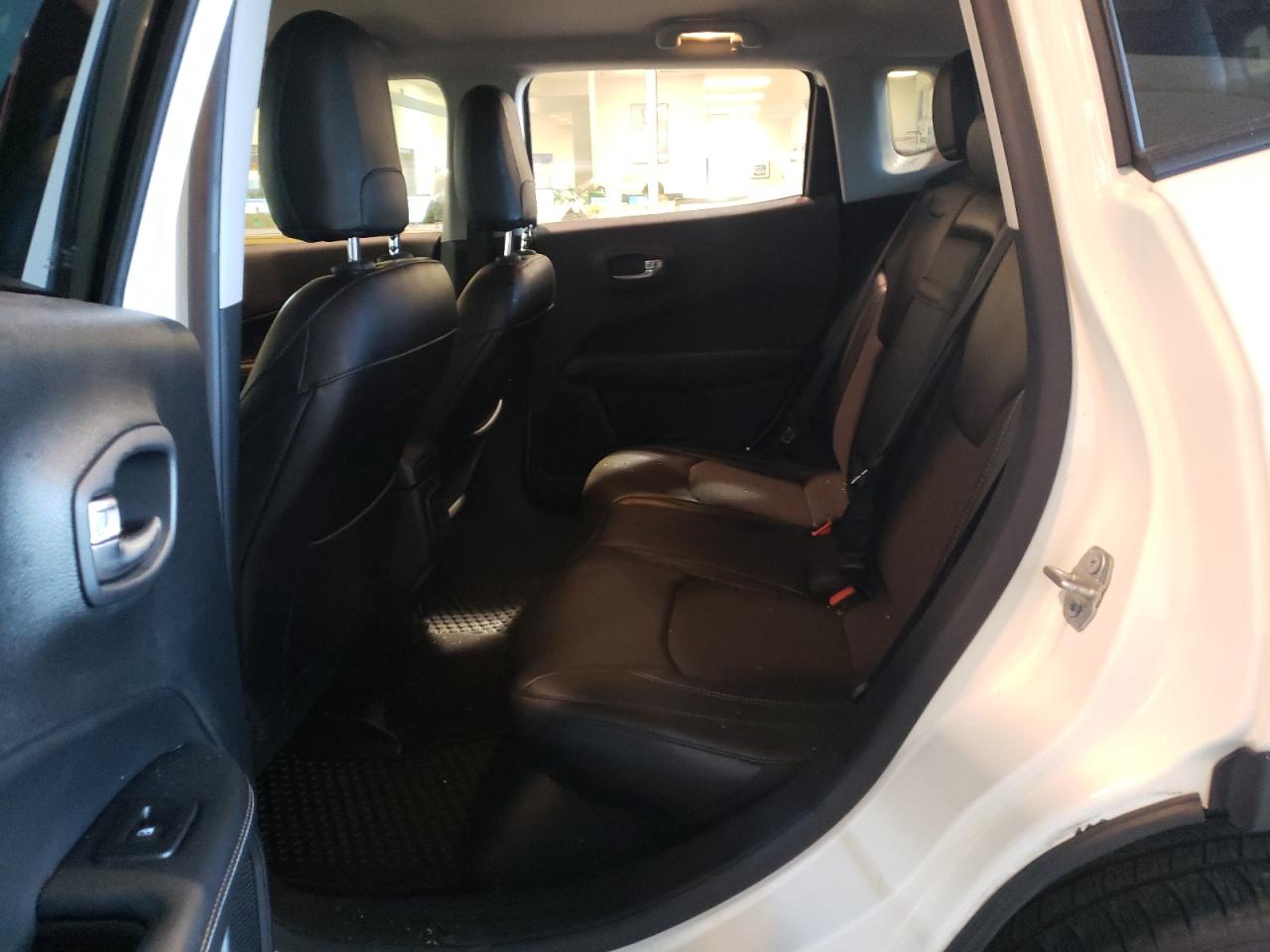 Photo 6 from auction – 2018 JEEP COMPASS LA with VIN 3C4NJDBB2JT398356