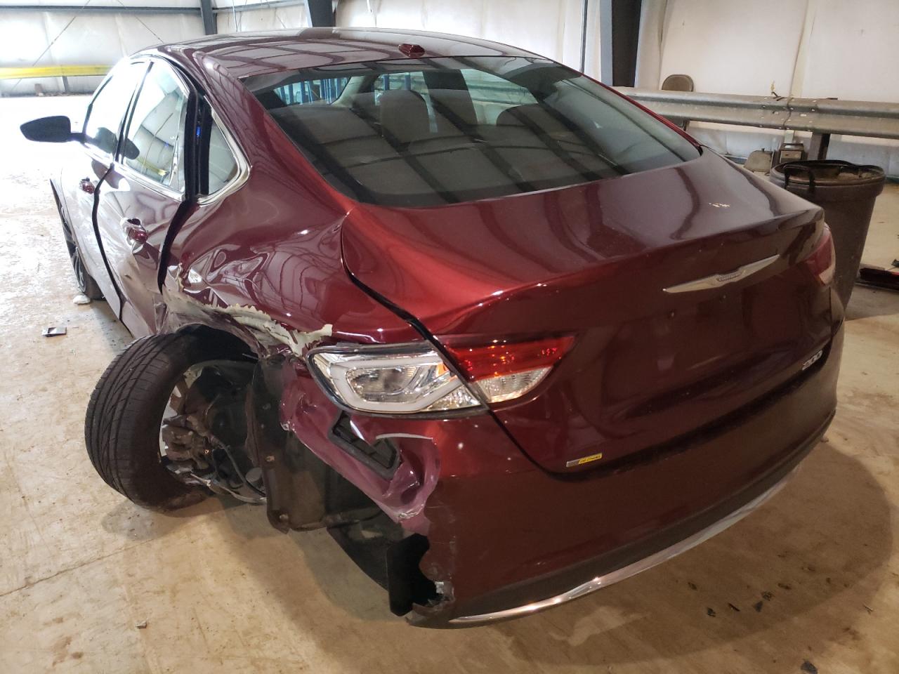 Photo 3 from auction – 2015 CHRYSLER 200 LIMITE with VIN 1C3CCCAB6FN723552